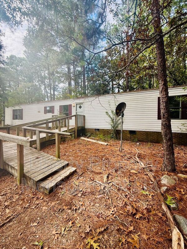 Primary Photo - 128 Ed Thomas Rd