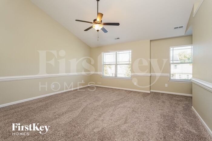 Building Photo - 2989 Mirasol Ct