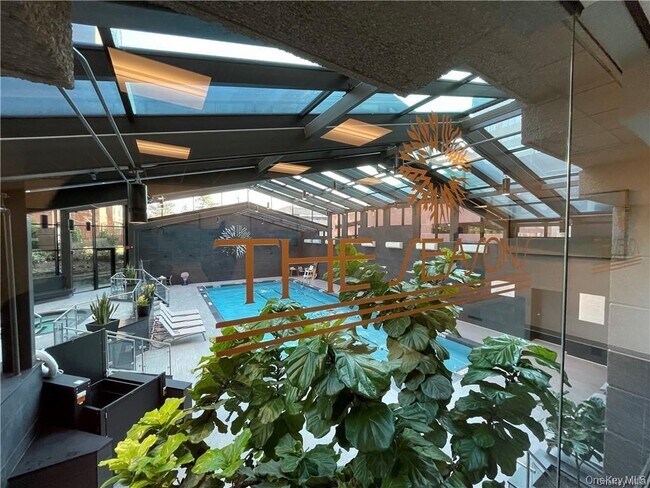 Building Photo - 4 Martine Ave