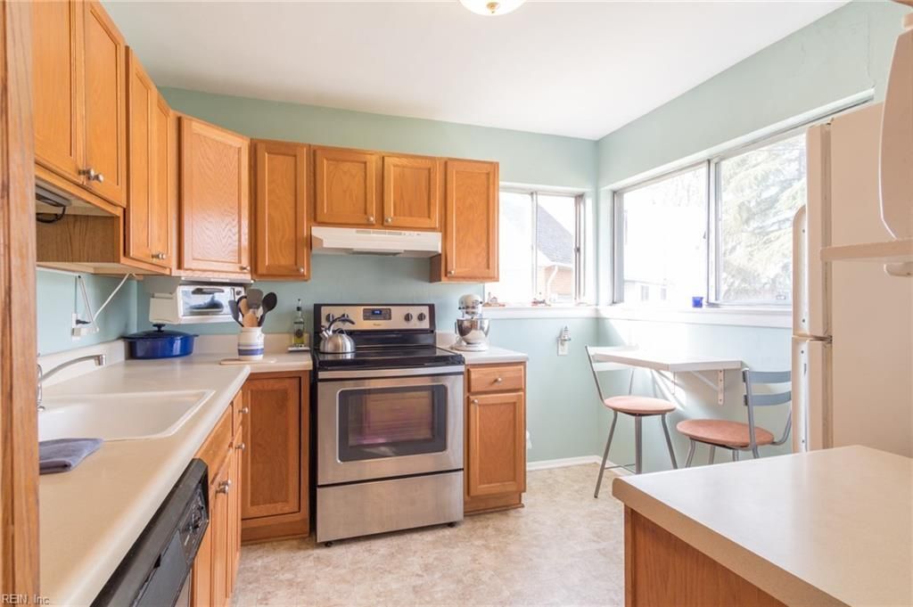 Building Photo - 301 Pepper Mill Ct