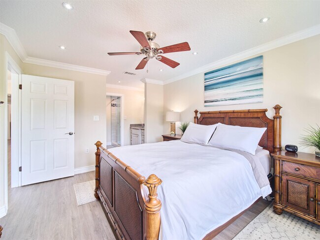 Building Photo - 19218 Glenmoor Dr