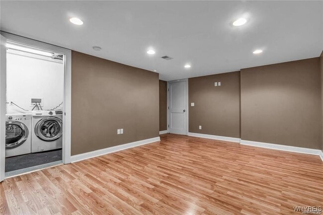 Building Photo - 11 Ojibwa Cir