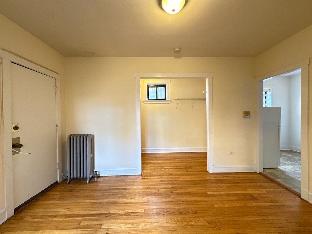 Building Photo - 2649.5 N Spaulding Ave