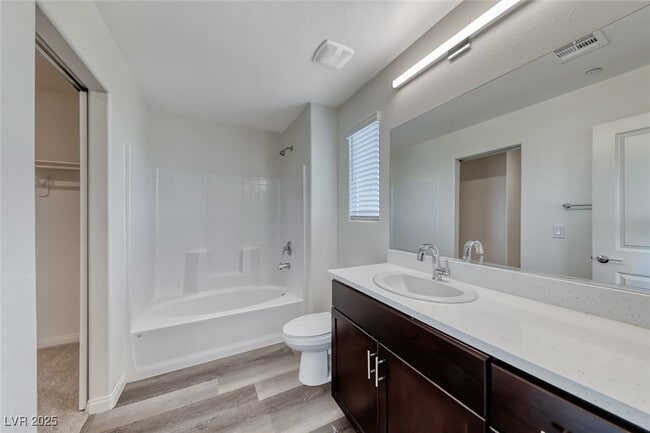 Building Photo - 3728 Enchanted Sky St