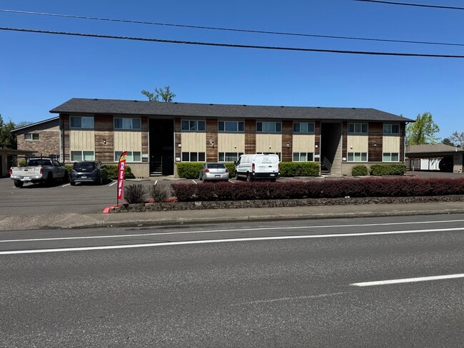 Building Photo - ES2275 -Eagle Rock Apartments