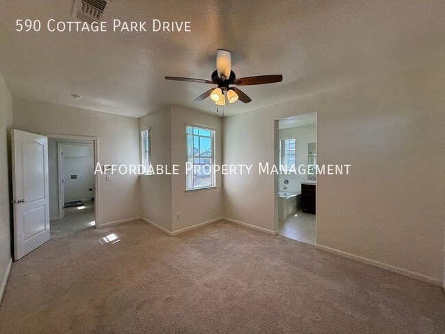 Building Photo - 590 Cottage Park Dr
