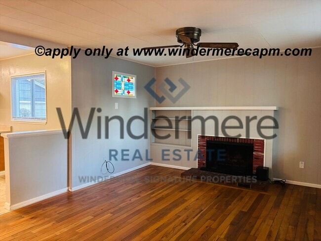 Building Photo - Charming 4 bedroom Home in Tahoe Park w/ EV Charger!!