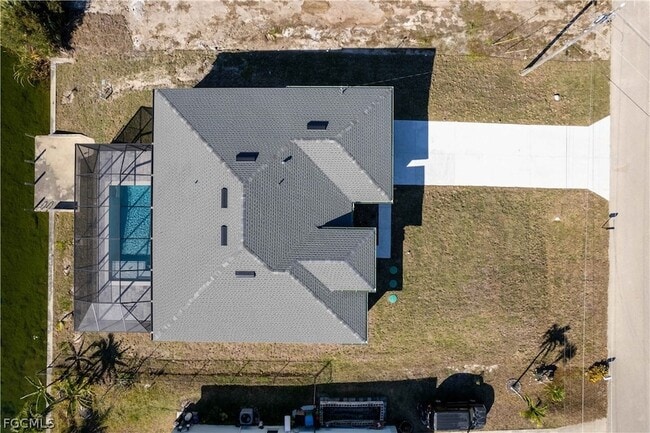 Building Photo - 3318 NE 13th Pl