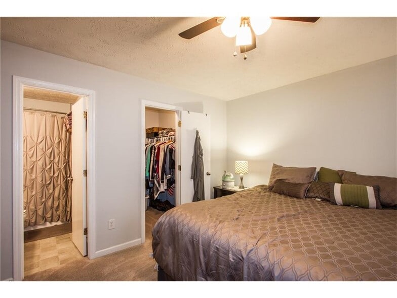 Master - 11708 Signet Lane