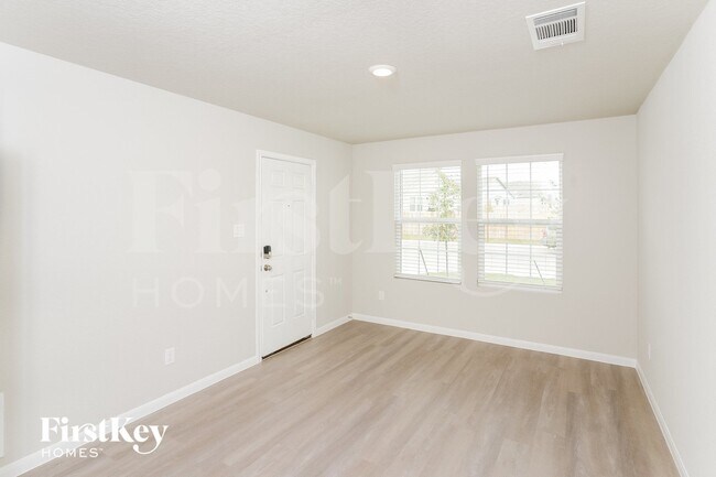 Building Photo - 14918 Bog Mill