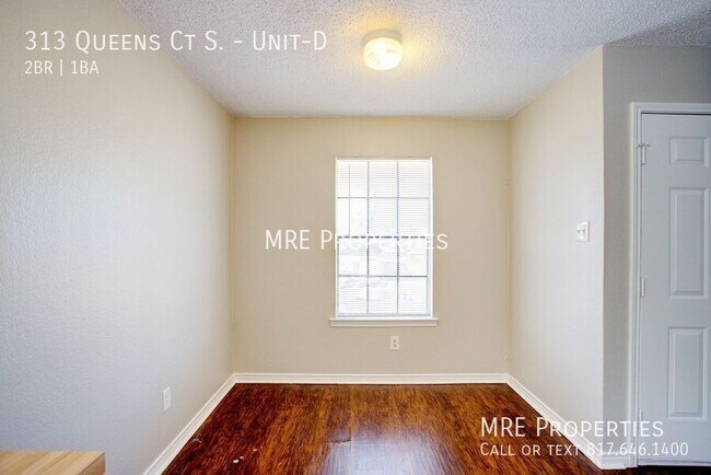 Building Photo - 313 Queens Ct S