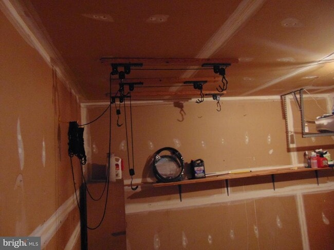 Building Photo - 6638 Antelope Ct