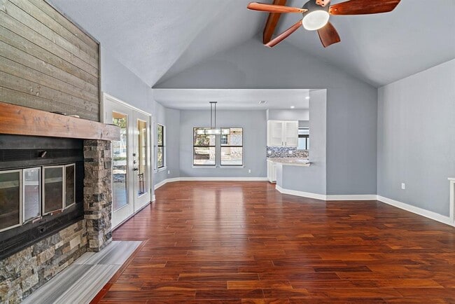 Building Photo - 128 Mockingbird Ln