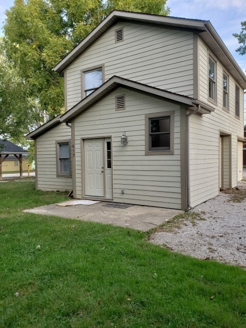 Building Photo - 3 bedroom, 2 bath House: Available July 2026!