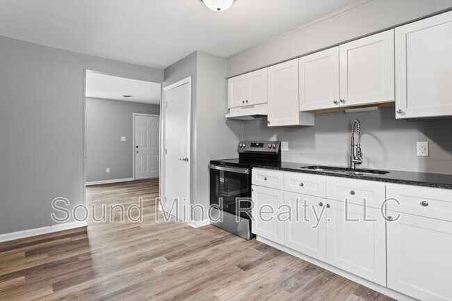 Building Photo - 1403 Sportsman Trail