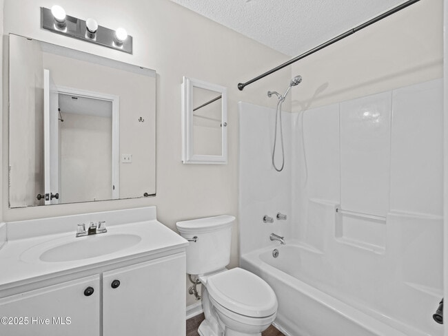 Building Photo - 3002 E Windgate Ct