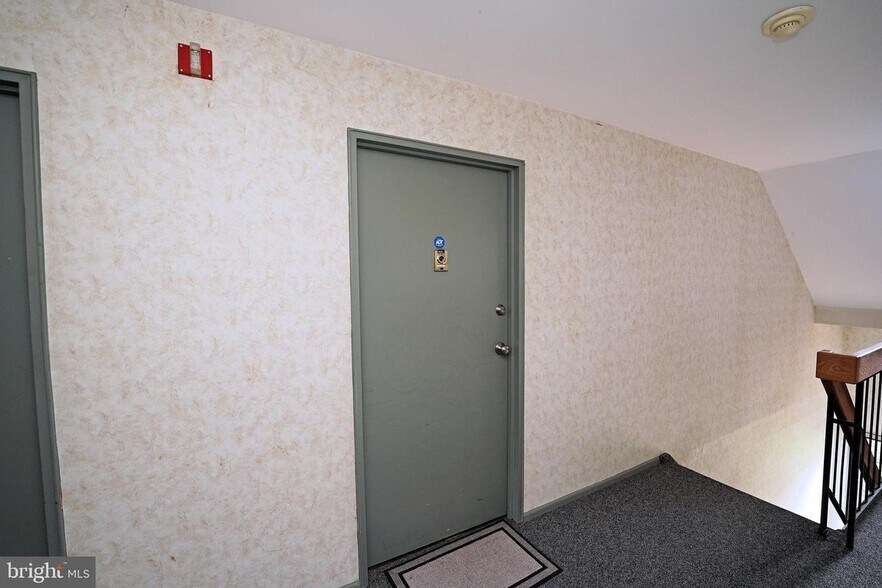 Building Photo - 1424 Country Mill Dr