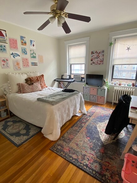 Building Photo - 212 Hemenway St