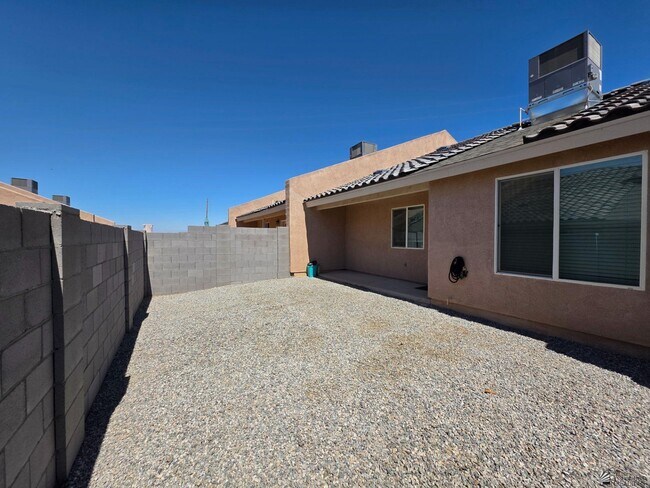 Building Photo - 7357 E 36th Pl