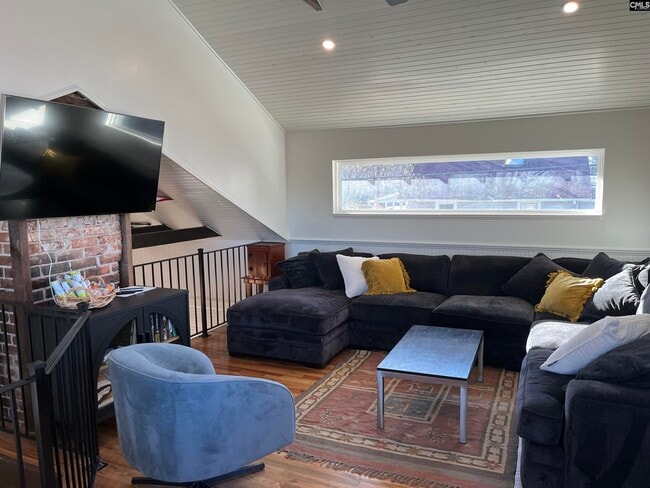 Building Photo - 214 Augusta St