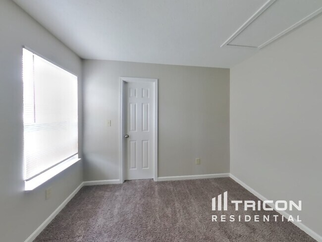 Building Photo - 11147 Funny Cide Dr