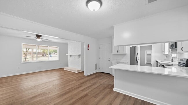 Building Photo - 1517 Michael St