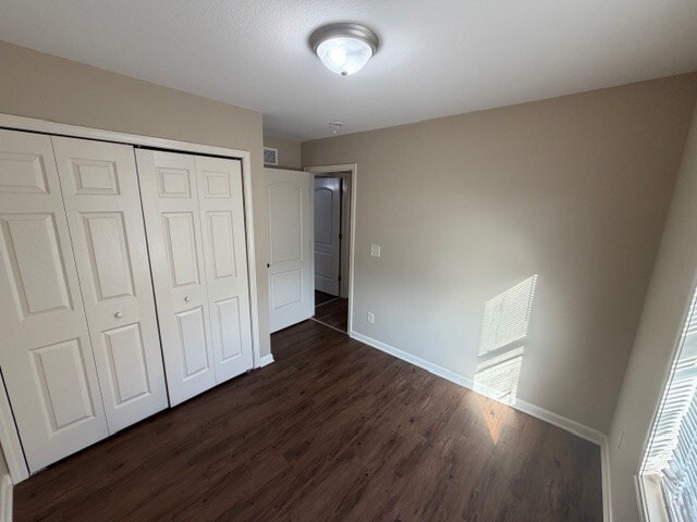 Guest bed closet view - 322 N Prairie St