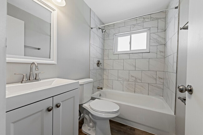 Building Photo - 3892 Brittany Cir