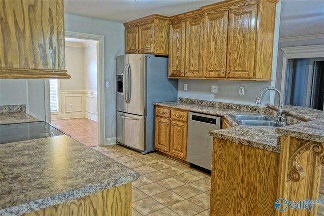 Building Photo - 16992 Woodhaven Dr