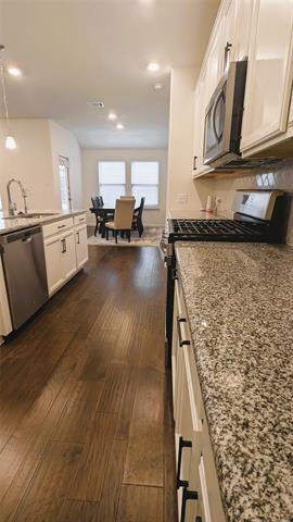 Building Photo - 2408 Wildhaven Rd