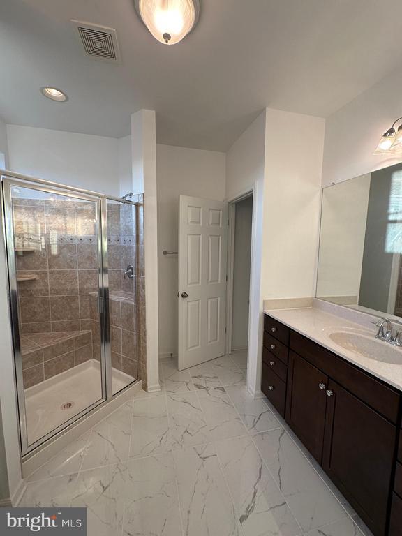 Building Photo - 9075 Alexander Way