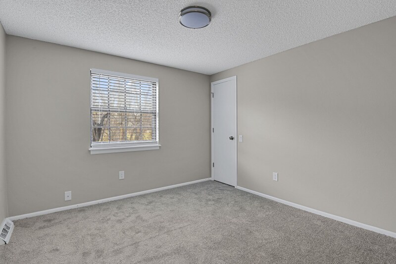 Building Photo - 8278 E Long Pl