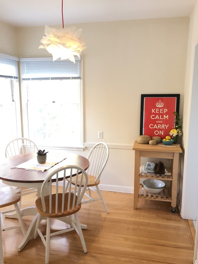 Building Photo - 10327 1/4 Ashton Ave