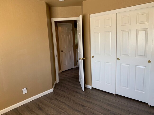 Building Photo - Fantastic Antioch Home!