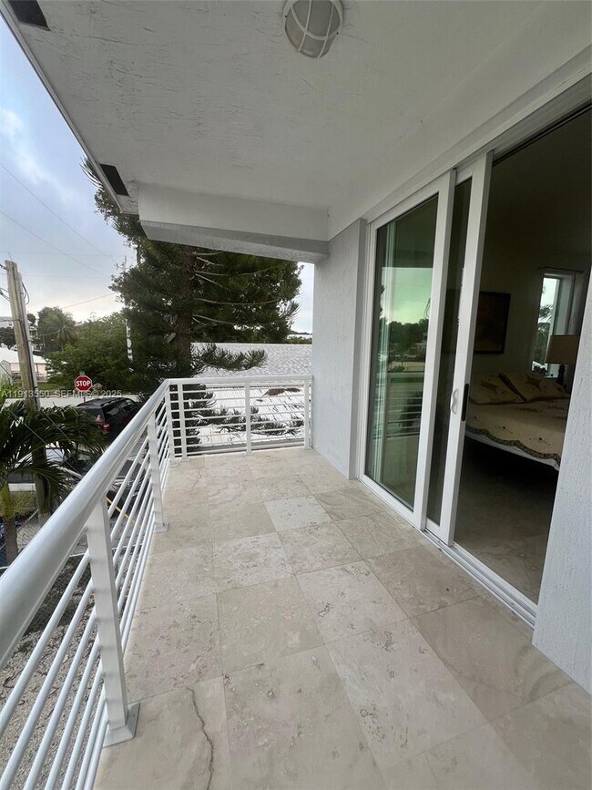 Building Photo - 4 Pelican Rd