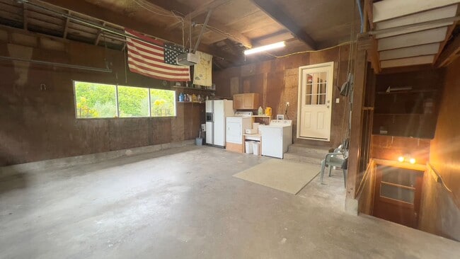 Building Photo - 35144 Reith Larson Ln