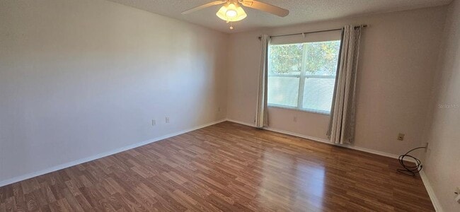 Building Photo - 2419 Southern Oak St