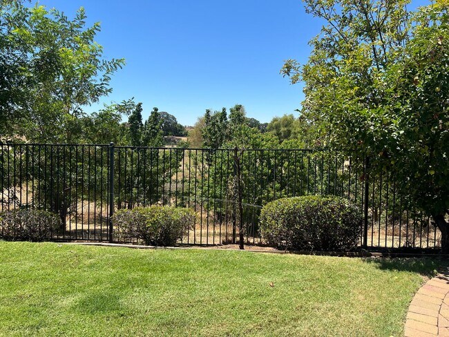 Building Photo - 1256 Jorgenson Dr
