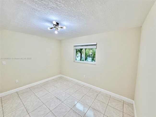 Building Photo - 6708 Camelia Dr