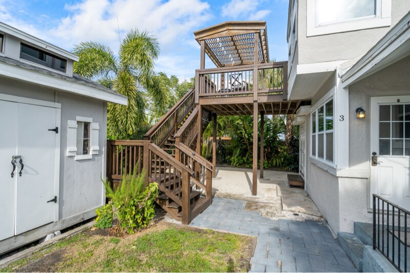Building Photo - 7700 Boca Ciega Dr