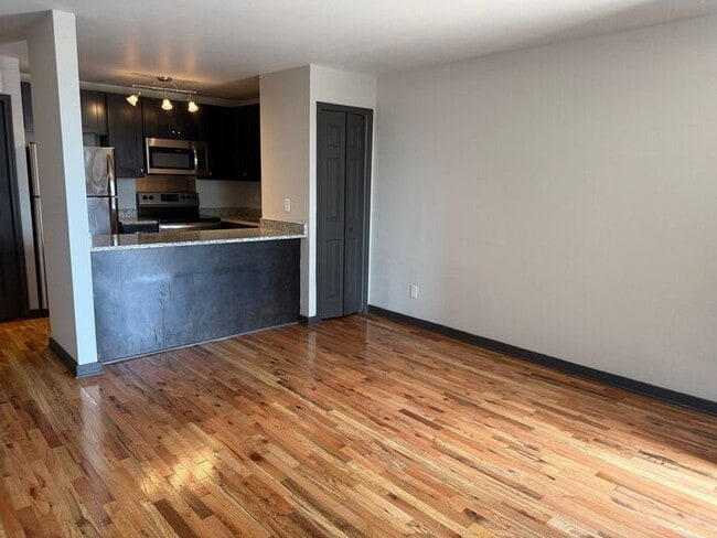 Building Photo - Renovated 1 Bedroom in South Nashville