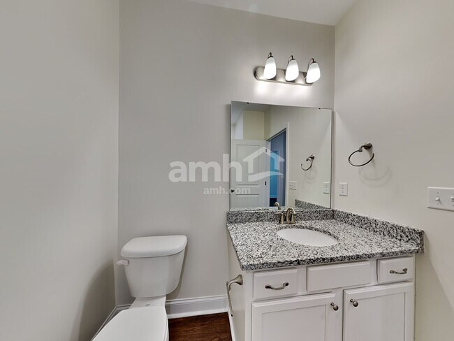 Building Photo - 227 Swan Dr