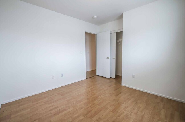 Building Photo - 7204 Platinum Peak Ave