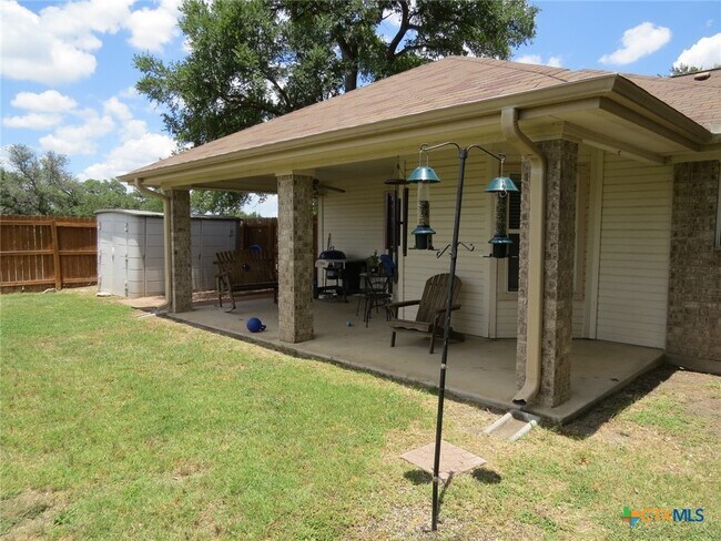Building Photo - 5601 Hunters Ridge Trail