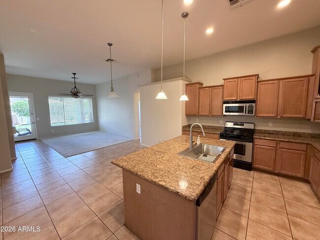 Building Photo - 7310 E Mallory Cir
