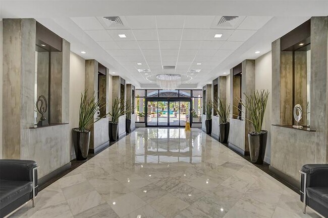 Building Photo - 3015 N Ocean Blvd
