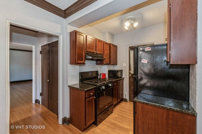 Building Photo - 1111 Holley Ct