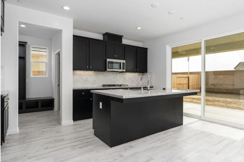 Building Photo - 2571 Chianti Wy