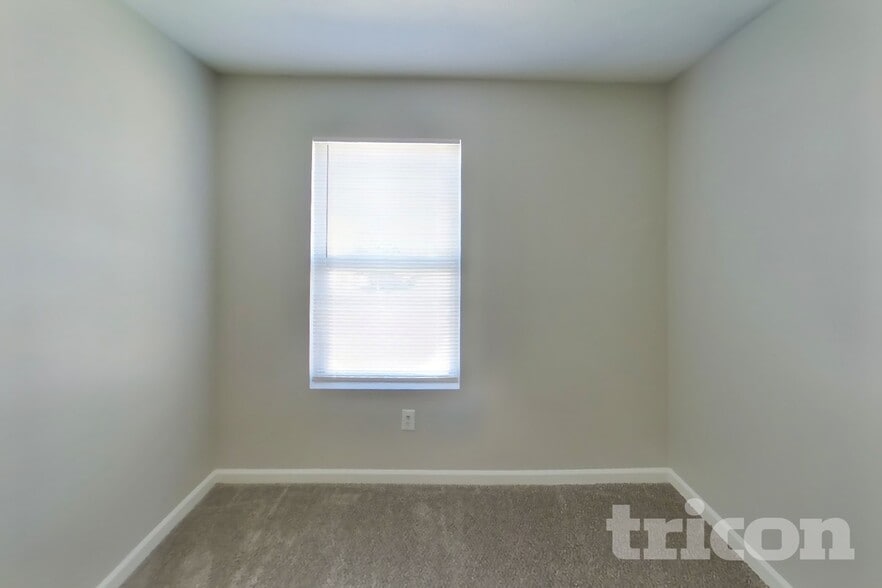 Building Photo - 3203 Brandenburg Dr