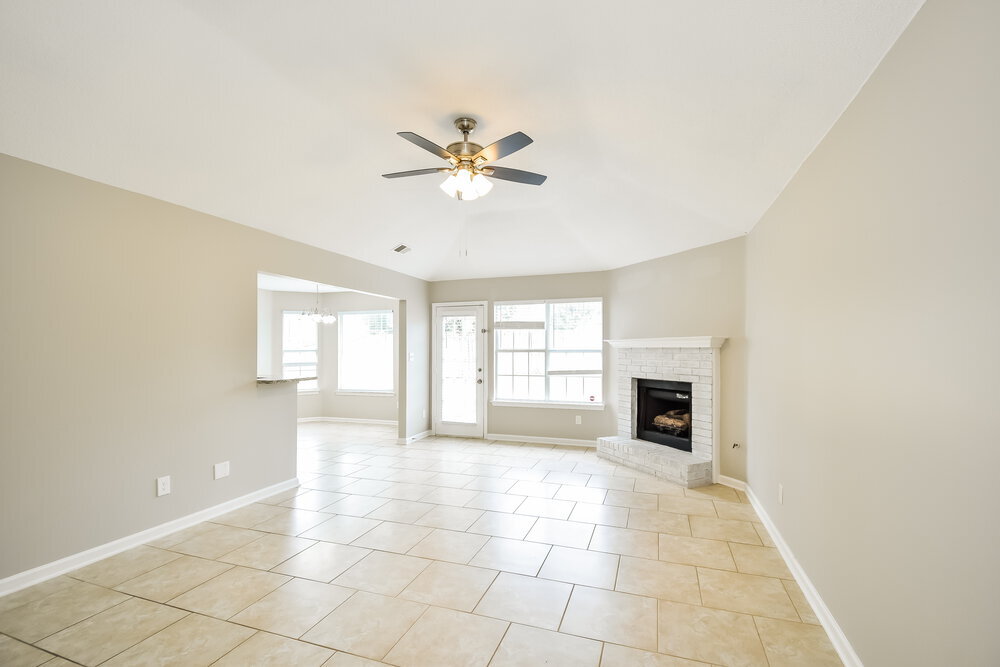 Building Photo - 6942 Scofield Cove